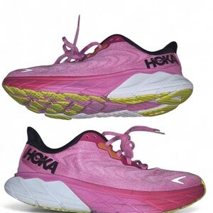 HOKA Arahi 6 Pink‎ – Women’s 10.5 / Men’s 9.5 – Stability Running Shoes